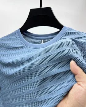 Высококачественная мужская футболка из ледяного шелка с круглым вырезом и коротким рукавом 2023, Летняя тонкая крутая дышащая повседневная футболка, модный бренд мужской одежды