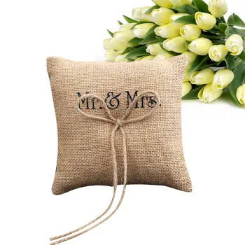 Специальные предложения свадебных подушек из мешковины с надписью 